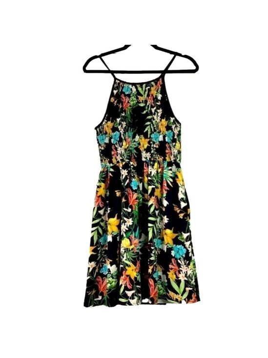 Xhilaration Dresses & Skirts - XHILARATION SIZE M BLACK TROPICAL MULTICOLOR SLEEVELESS‎ FLORAL SUMMER DRESS GUC